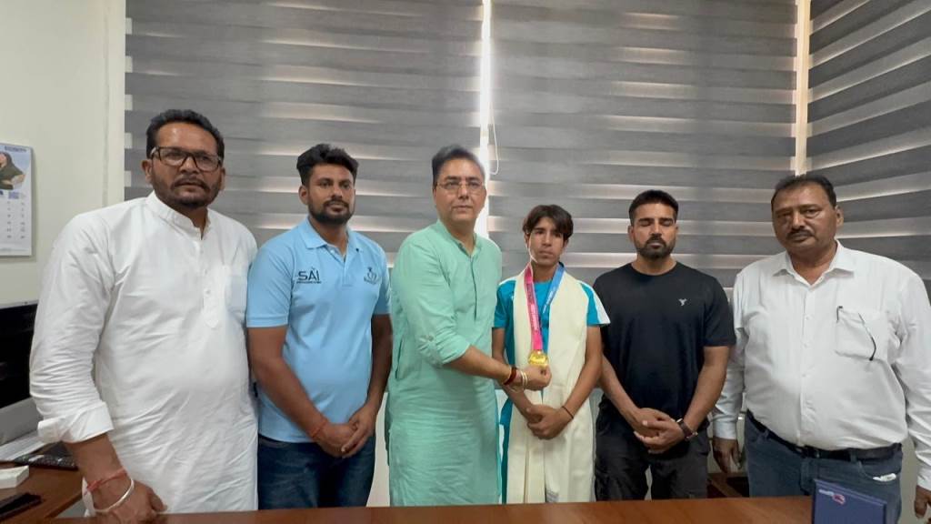 Cabinet Minister Aman Arora Honours Asian Junior Gold Medallist Sehnoor Bawa